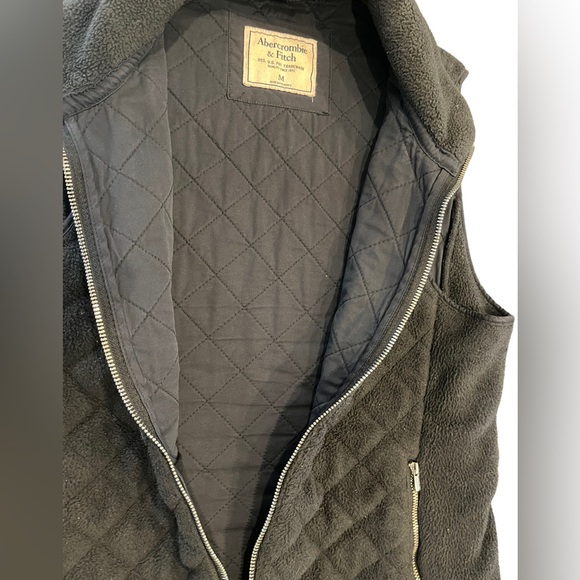 Abercrombie and Fitch Vest, Women’s Medium - Picture 6 of 7